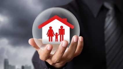 老年人投保 年齡越大越不劃算，最應購買哪些保險？